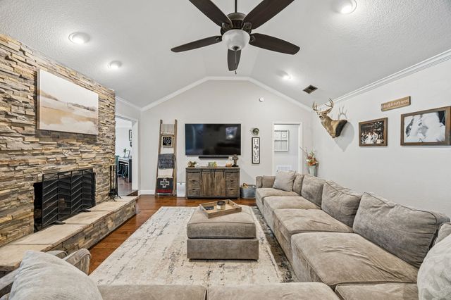 2814 Greenbrook Drive, Arlington, TX 76016