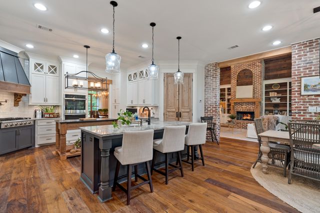 40 Fernwood Blvd., Sumrall, MS 39482