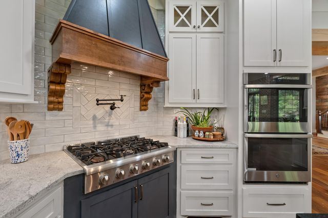 40 Fernwood Blvd., Sumrall, MS 39482