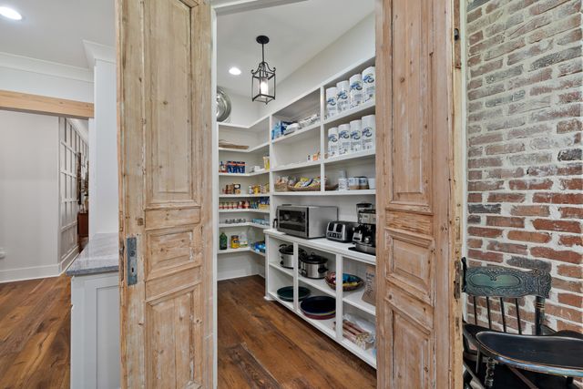 40 Fernwood Blvd., Sumrall, MS 39482