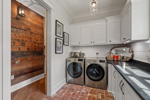 40 Fernwood Blvd., Sumrall, MS 39482