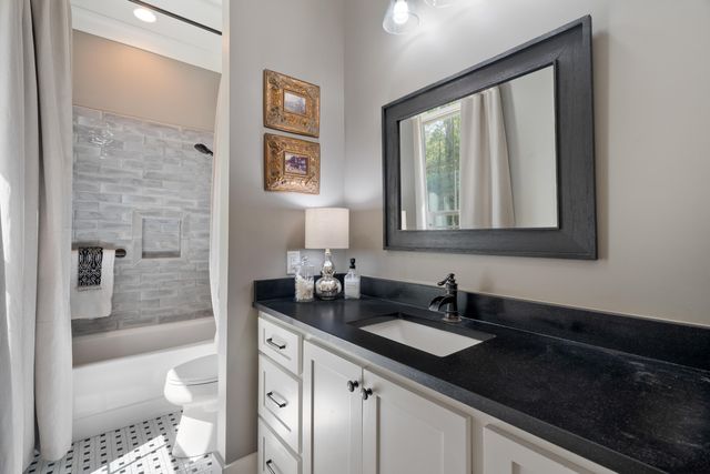 40 Fernwood Blvd., Sumrall, MS 39482