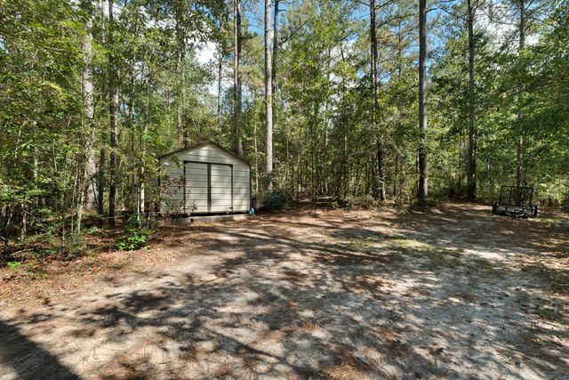 40 Fernwood Blvd., Sumrall, MS 39482
