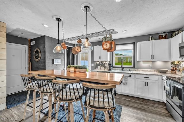 613 Cherrywood Lane, Painesville Twp, OH 44077