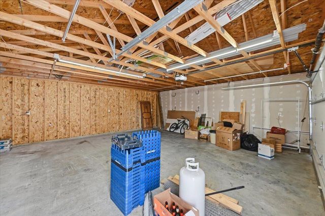 3808 RAMELLE Drive, Council Bluffs, IA 51501