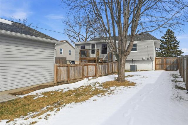 3808 RAMELLE Drive, Council Bluffs, IA 51501