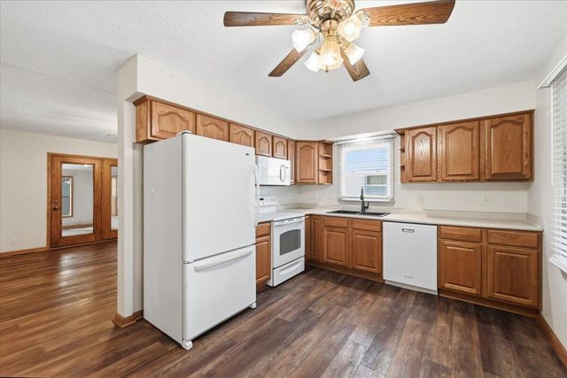 3808 RAMELLE Drive, Council Bluffs, IA 51501