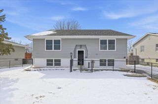 3808 RAMELLE Drive, Council Bluffs, IA 51501