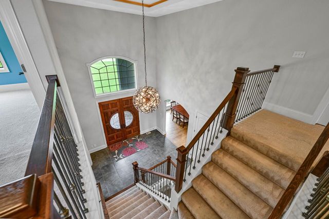 W292S5474 Fox Run COURT, Waukesha, WI 53189