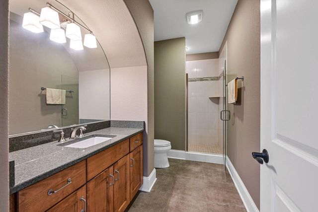 W292S5474 Fox Run COURT, Waukesha, WI 53189