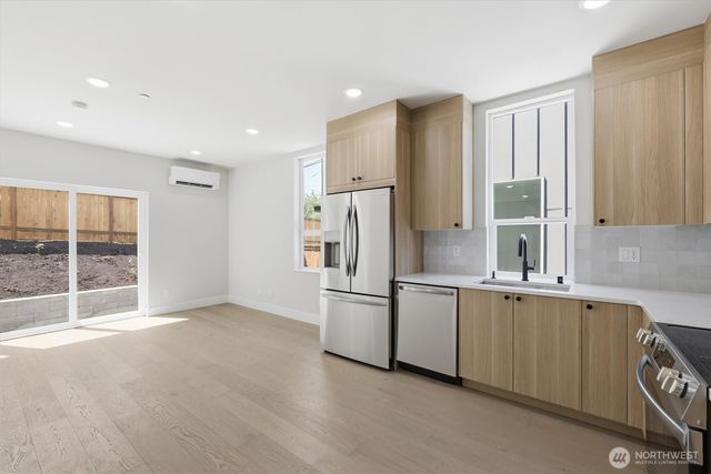 1401 29th Avenue, Seattle, WA 98122