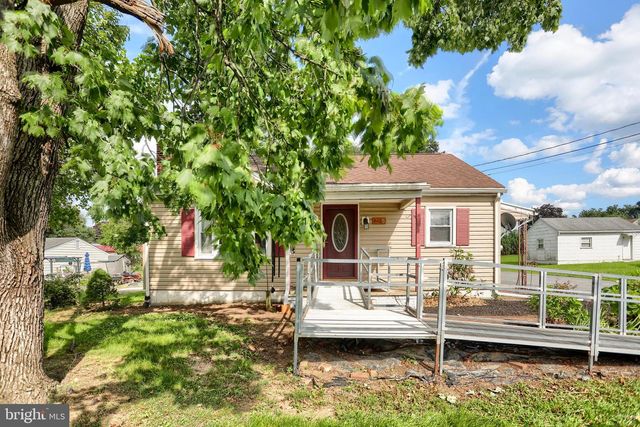 1945 SPRING RD, Carlisle, PA 17013