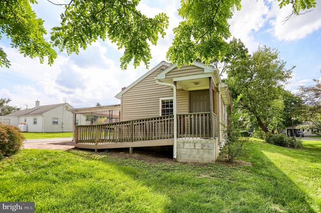 1945 SPRING RD, Carlisle, PA 17013