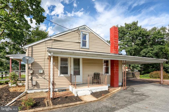 1945 SPRING RD, Carlisle, PA 17013