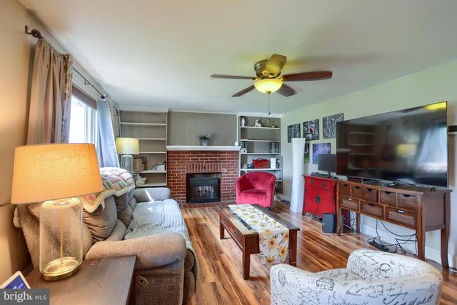 1945 SPRING RD, Carlisle, PA 17013