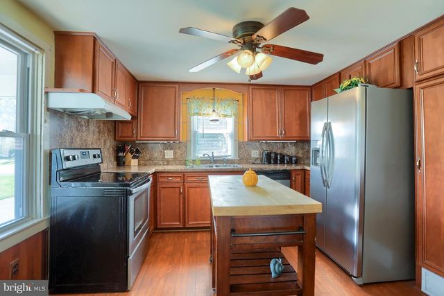 1945 SPRING RD, Carlisle, PA 17013