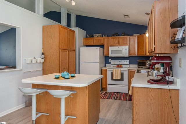 727 Evelyn Mae Road, Inman, SC 29349