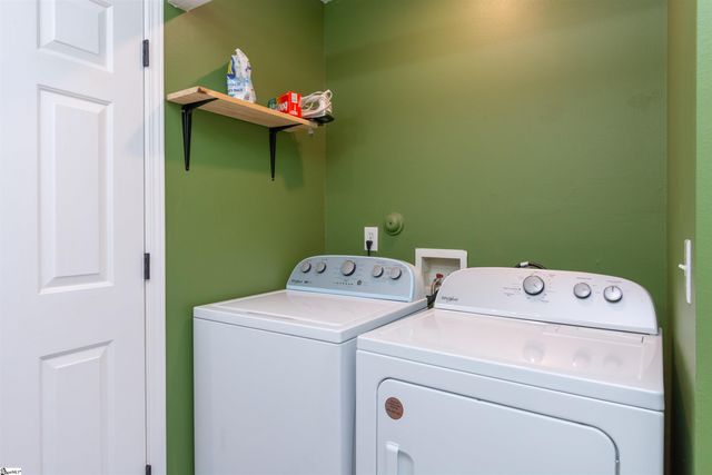 727 Evelyn Mae Road, Inman, SC 29349