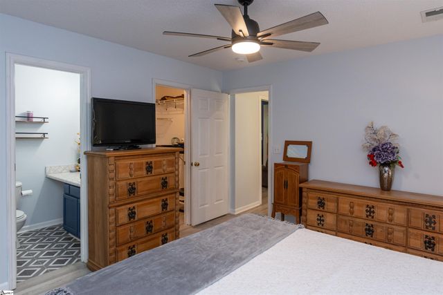 727 Evelyn Mae Road, Inman, SC 29349