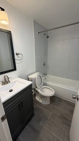 141 Pierce Street 22, Malden, MA 02148
