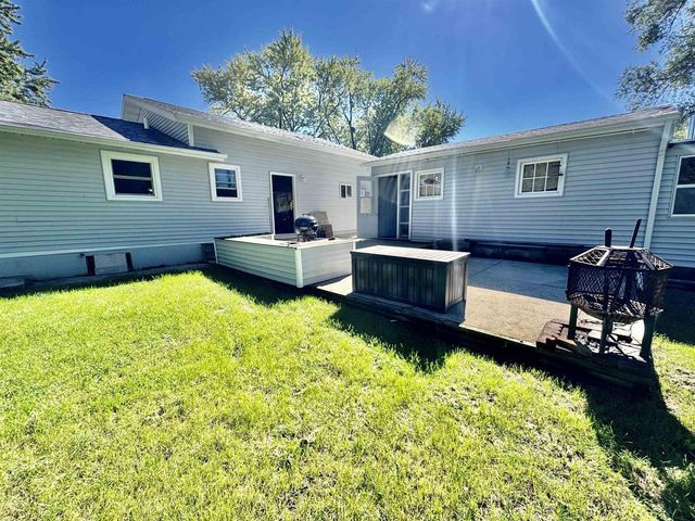 1518 S Willard Avenue, Janesville, WI 53546