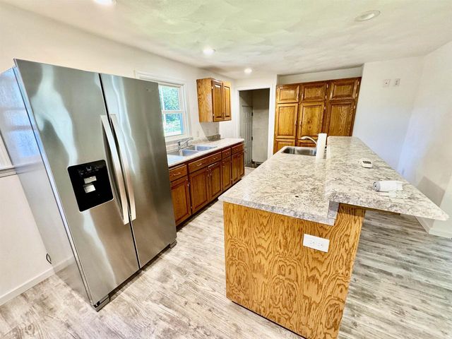 1518 S Willard Avenue, Janesville, WI 53546