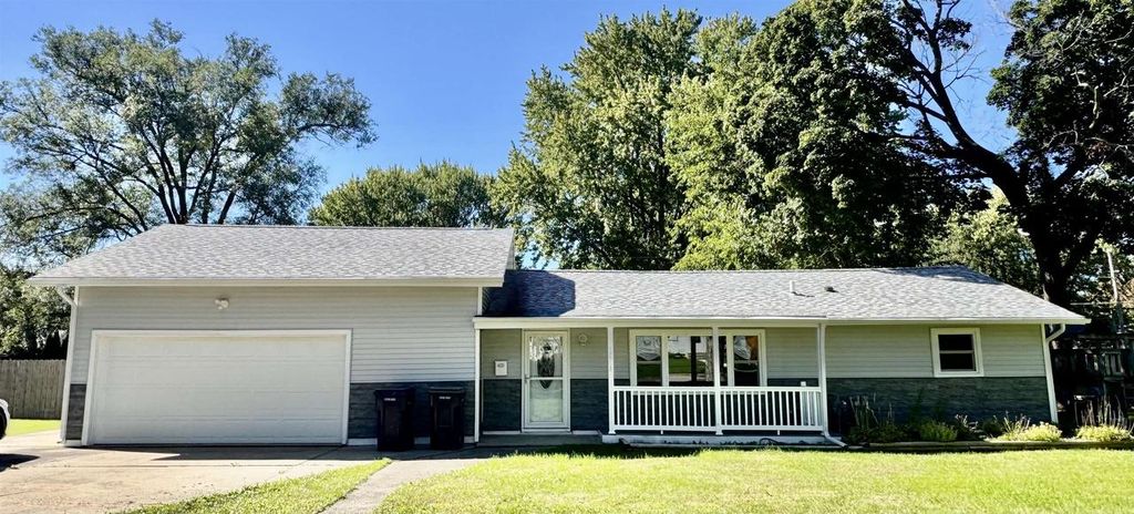 1518 S Willard Avenue, Janesville, WI 53546