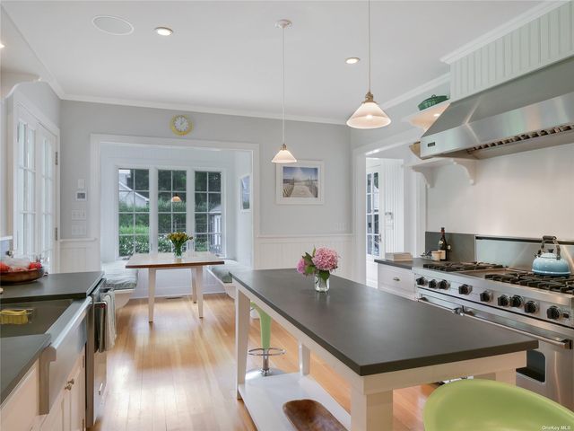 9 Ocean Avenue, Quogue, NY 11959