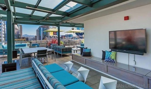 325 7th Ave 1301, San Diego, CA 92101