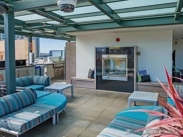 325 7th Ave 1301, San Diego, CA 92101