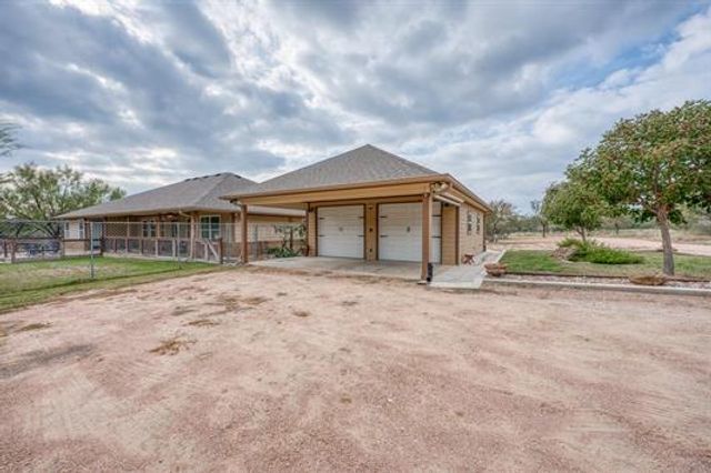 395 Lehne LOOP, Buchanan Dam, TX 78609