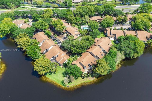 9347 SW 1st St 803, Plantation, FL 33324