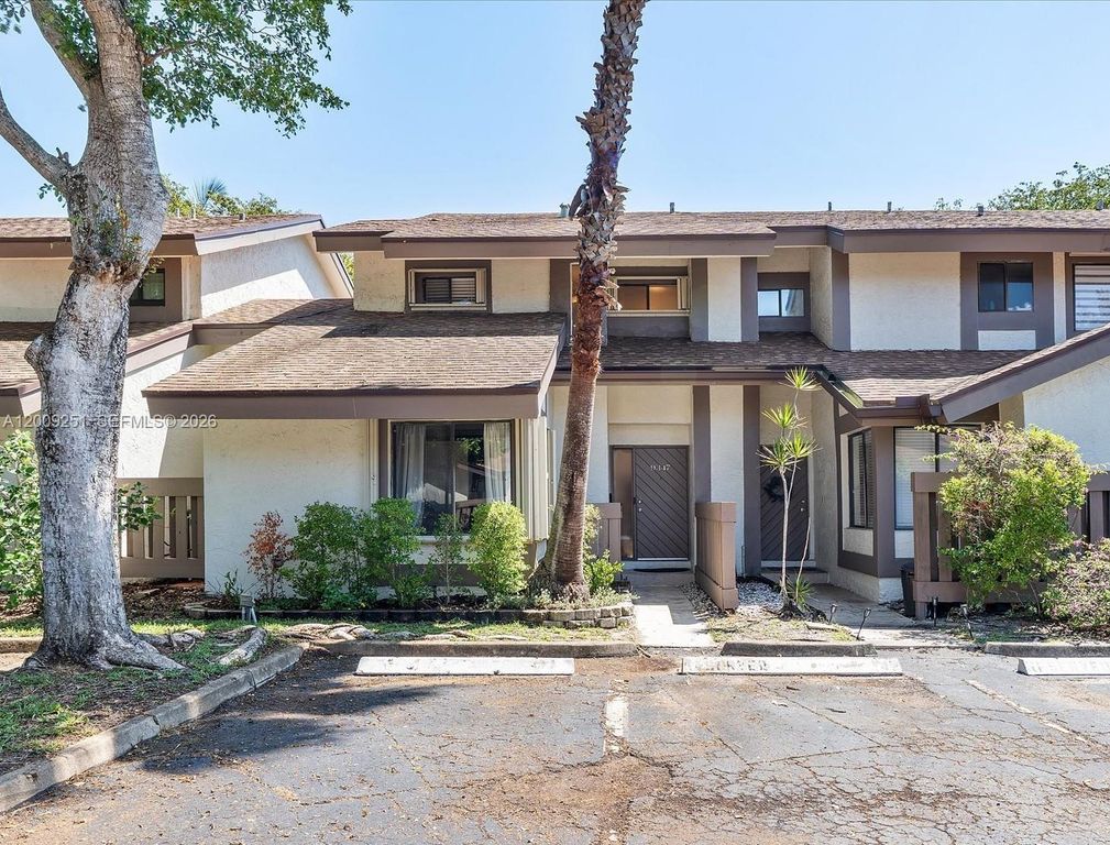 9347 SW 1st St 803, Plantation, FL 33324