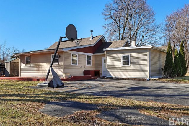 42522 N Lake Avenue, Antioch, IL 60002