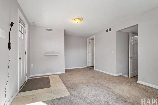 42522 N Lake Avenue, Antioch, IL 60002