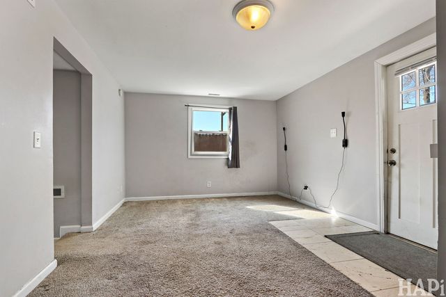 42522 N Lake Avenue, Antioch, IL 60002