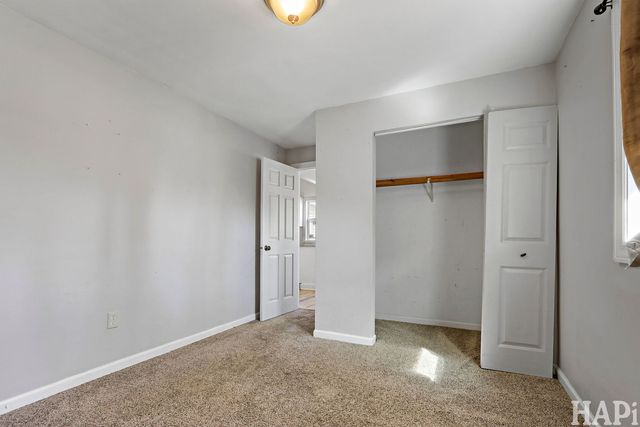 42522 N Lake Avenue, Antioch, IL 60002