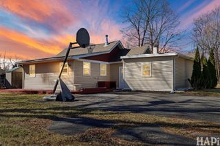 42522 N Lake Avenue, Antioch, IL 60002