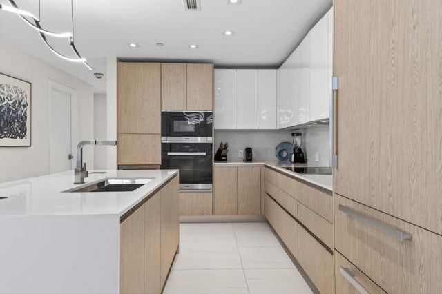 3100 N Ocean Drive 804p, Singer Island, FL 33404