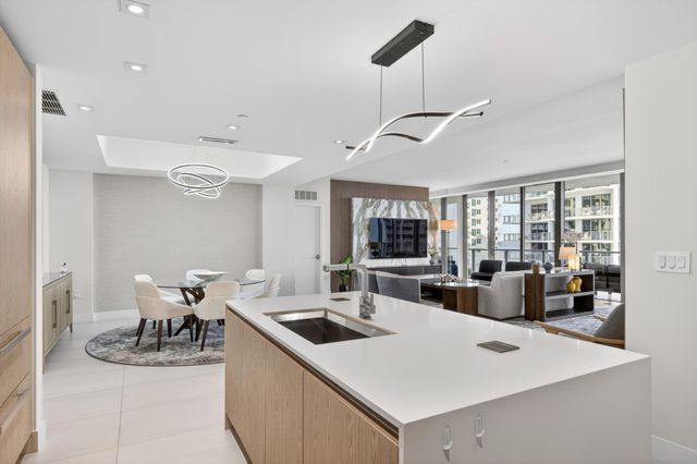 3100 N Ocean Drive 804p, Singer Island, FL 33404