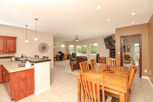 856 Summer Bend Court, Grand Junction, CO 81506