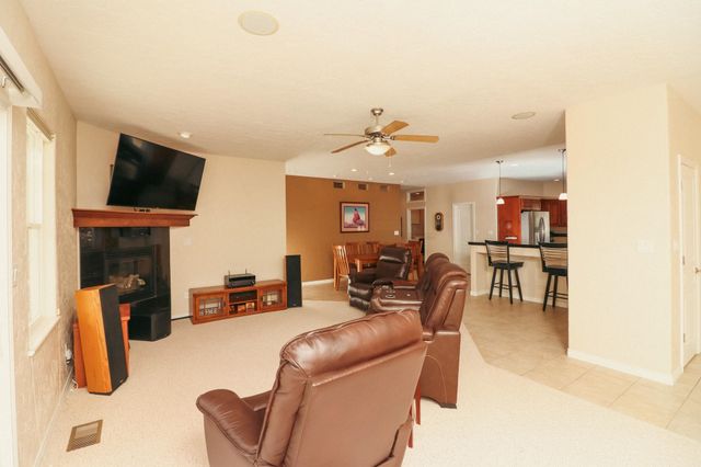 856 Summer Bend Court, Grand Junction, CO 81506
