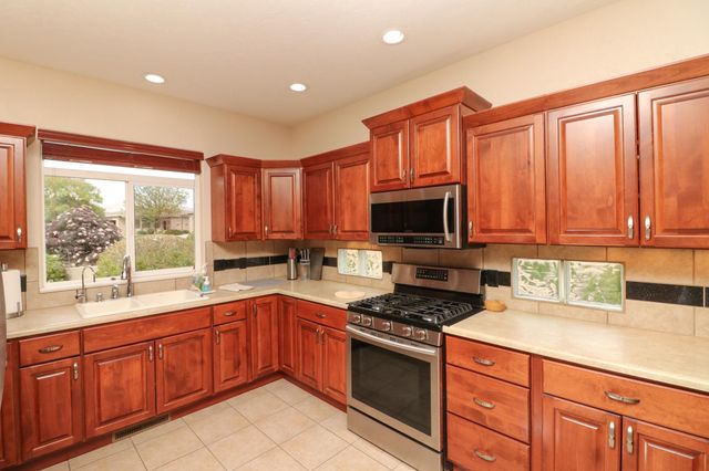 856 Summer Bend Court, Grand Junction, CO 81506