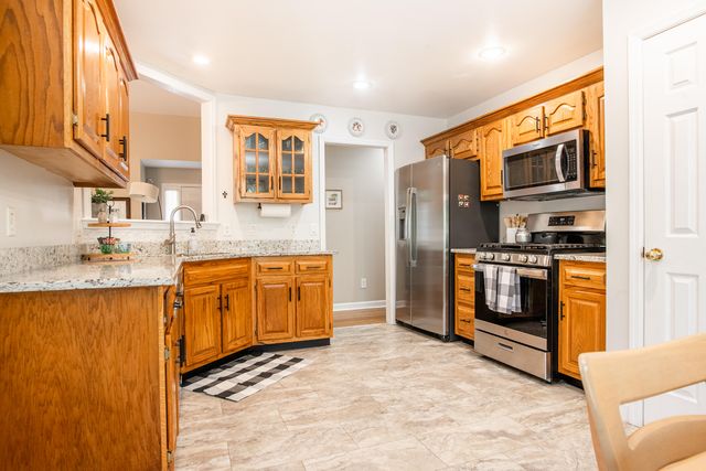 6747 Sawtooth Drive, Ooltewah, TN 37363