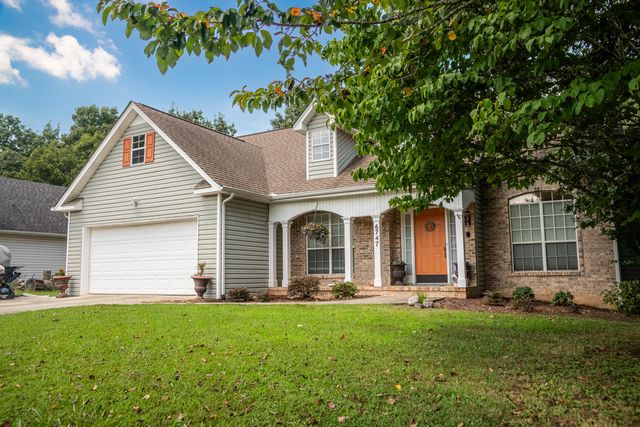 6747 Sawtooth Drive, Ooltewah, TN 37363