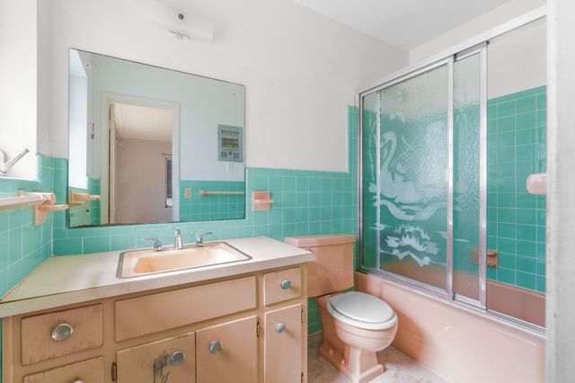 1941 NE 28th Avenue, Pompano Beach, FL 33062