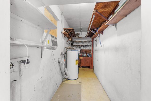 1941 NE 28th Avenue, Pompano Beach, FL 33062