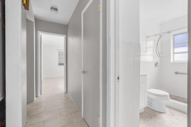 1941 NE 28th Avenue, Pompano Beach, FL 33062