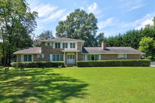 9113 Edgewater Road, Chattanooga, TN 37416