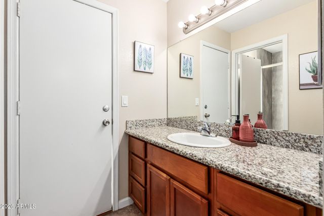 1647 N BULLMOOSE Drive, Chandler, AZ 85224